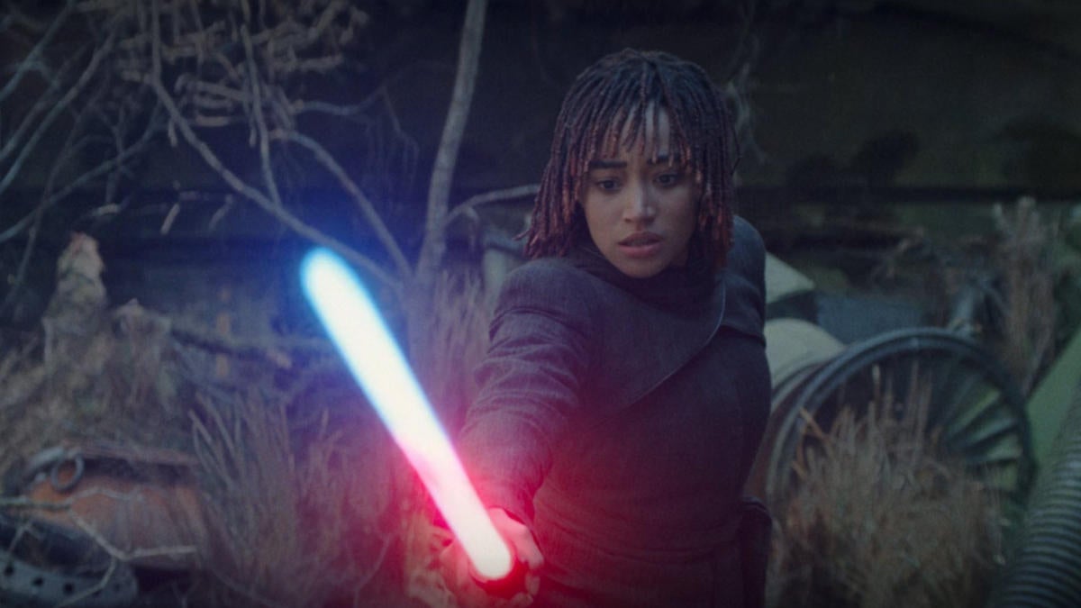star-wars-acolyte-osha-red-lightsaber